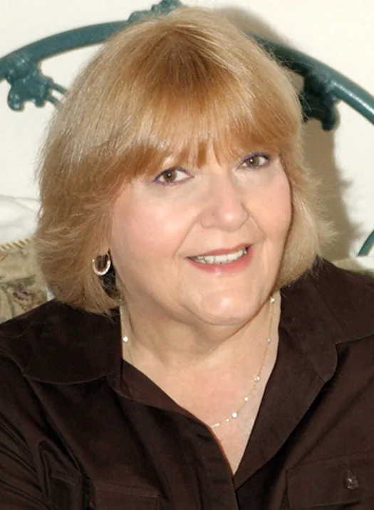 Author Norma Davids